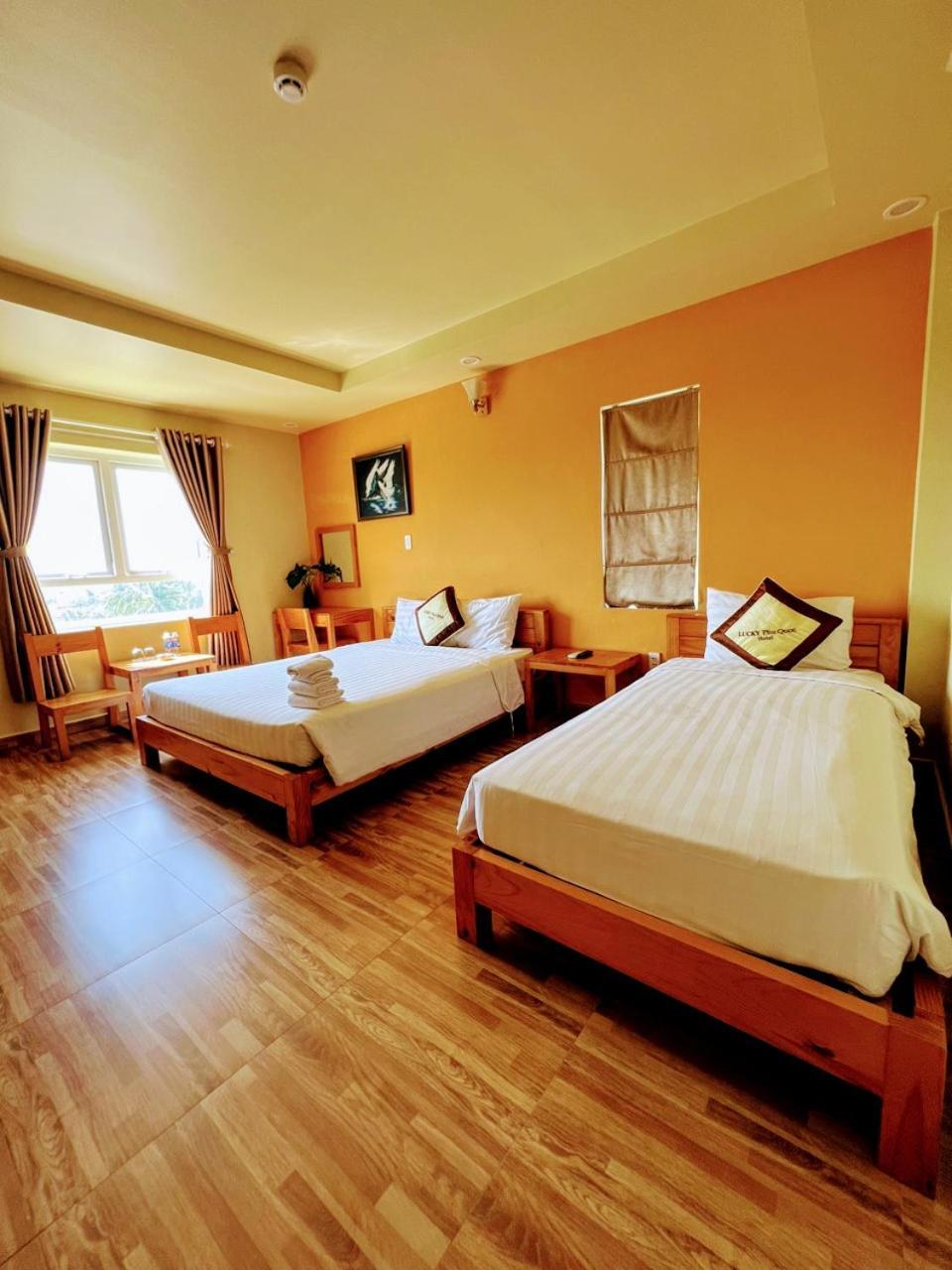 Lucky Phu Quoc Hotel Екстер'єр фото