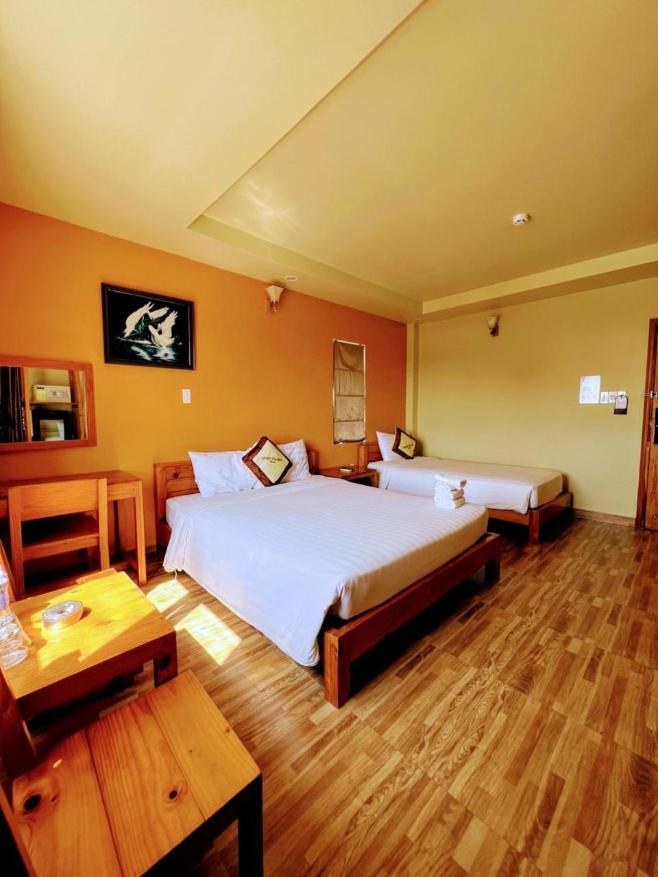 Lucky Phu Quoc Hotel Екстер'єр фото