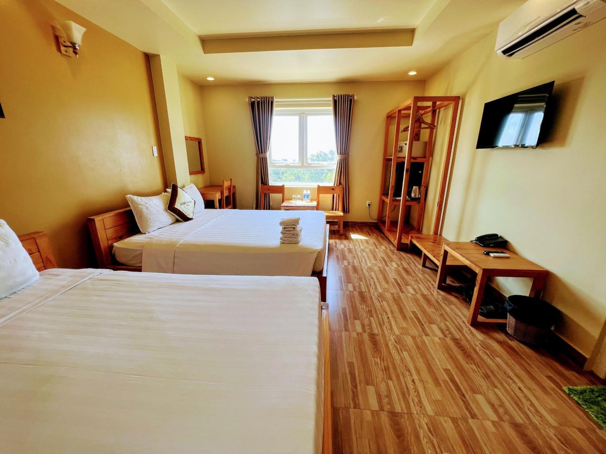 Lucky Phu Quoc Hotel Екстер'єр фото