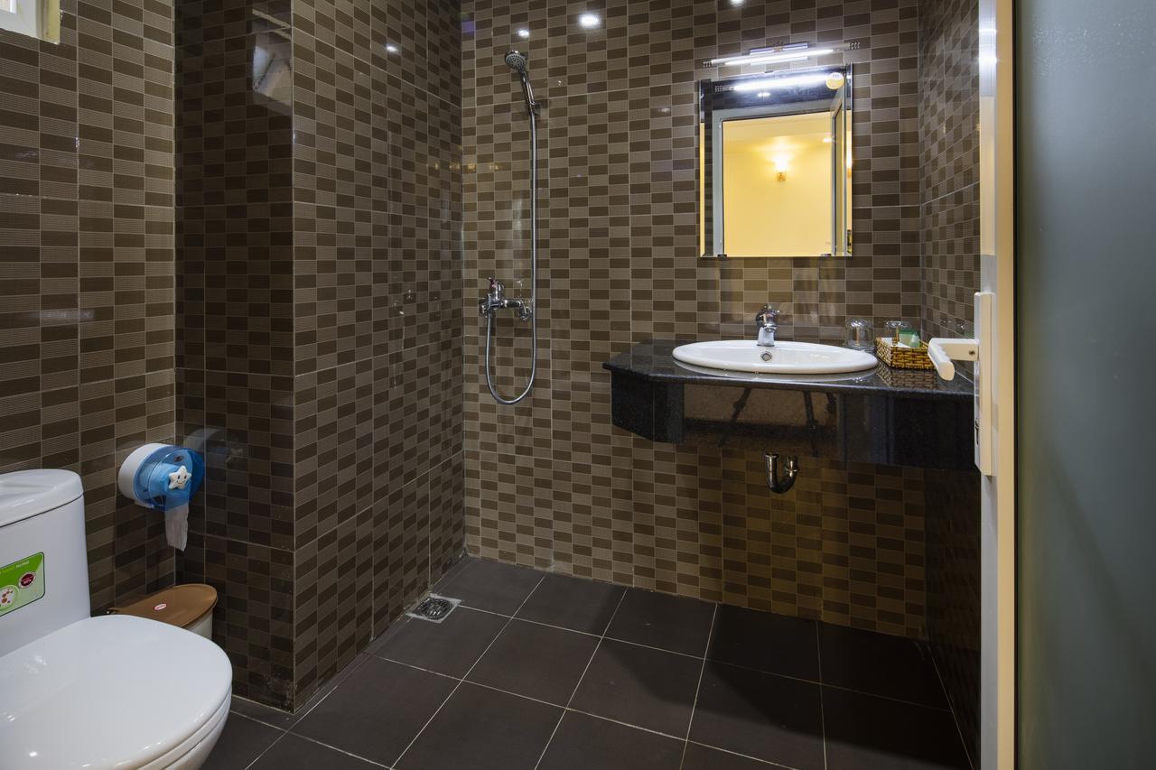Lucky Phu Quoc Hotel Екстер'єр фото