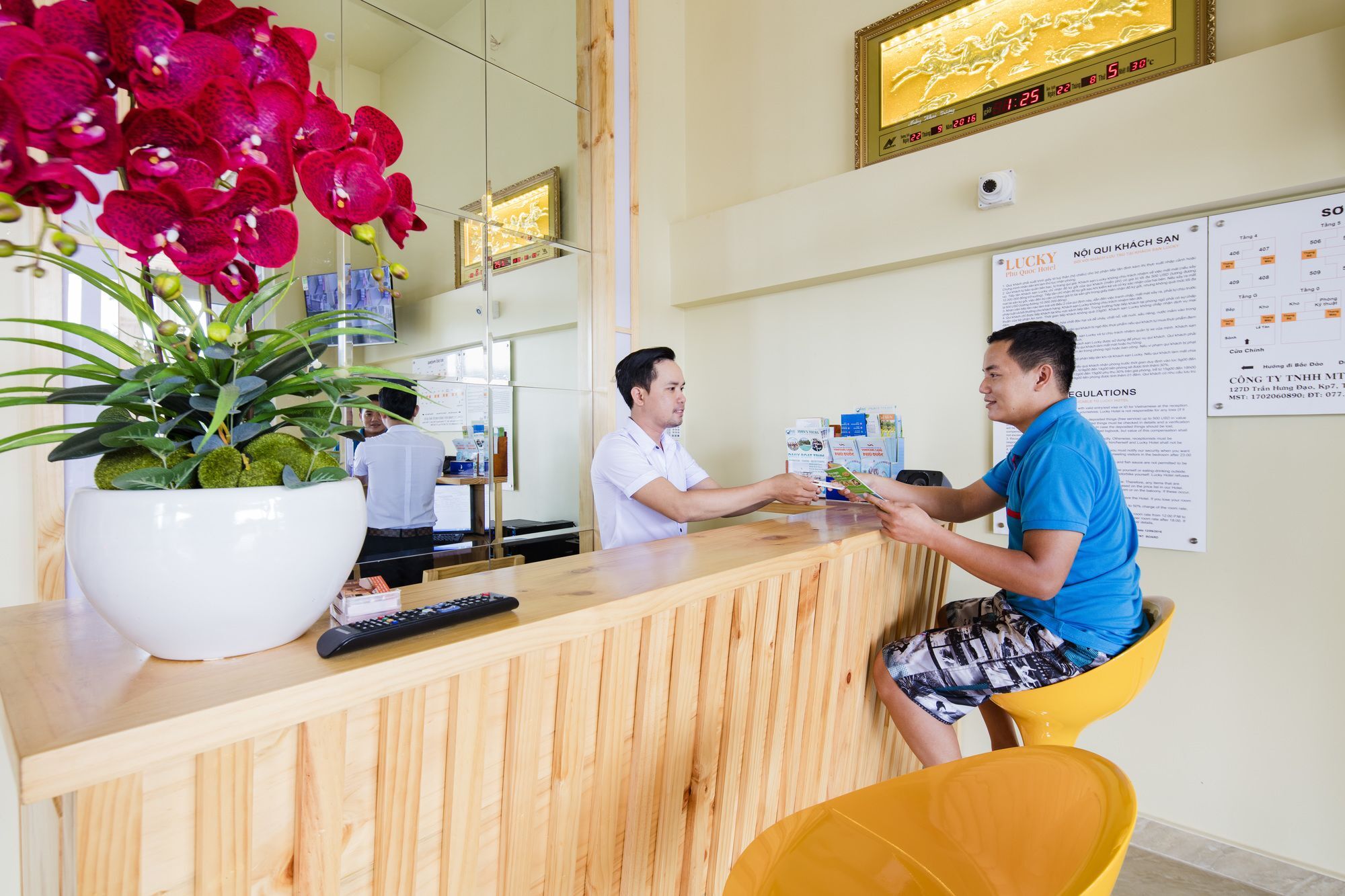 Lucky Phu Quoc Hotel Екстер'єр фото